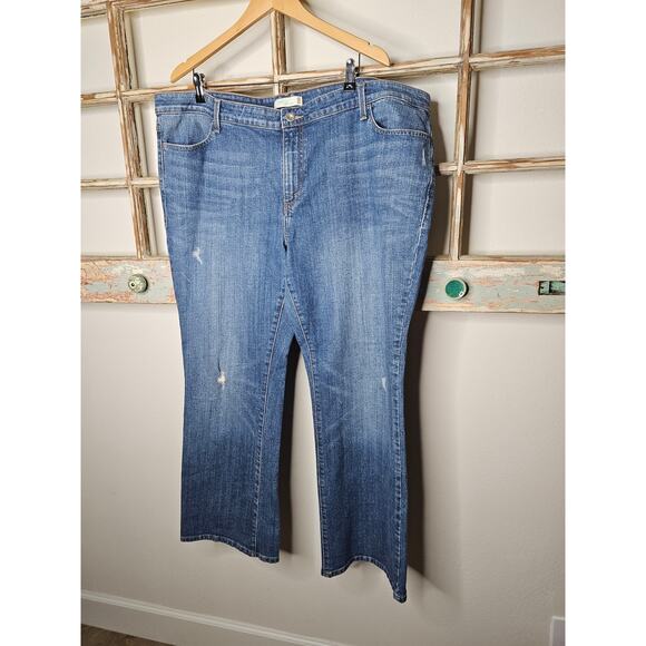 LEVIS Boot Cut 590 Jeans Medium Wash Ladies size 22M - Picture 1 of 7